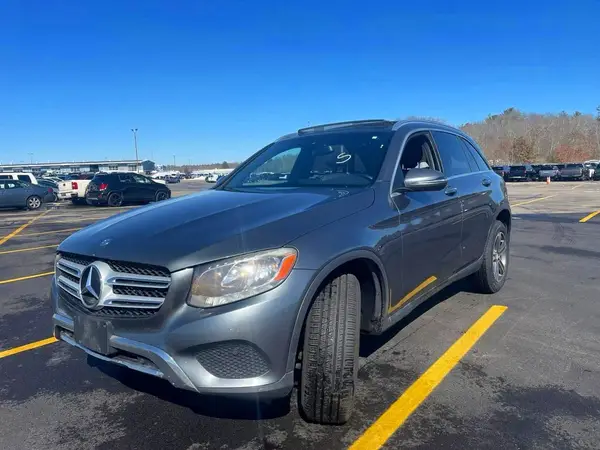 WDC0G4KB8HF128331 2017 MERCEDES-BENZ GLC - Image 2