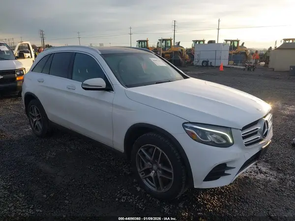 WDC0G4KB8HF139085 2017 MERCEDES-BENZ GLC - Image 1