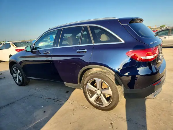 WDC0G4KB8HF142259 2017 MERCEDES-BENZ GLC - Image 2