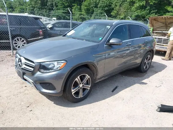 WDC0G4KB8HF146439 2017 MERCEDES-BENZ GLC - Image 2