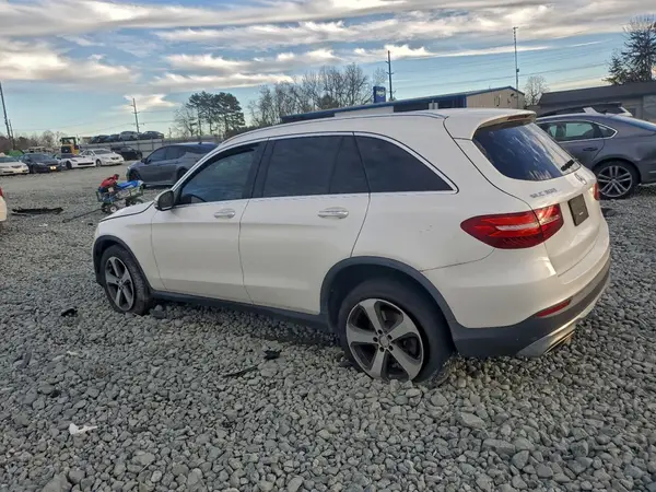 WDC0G4KB8HF151138 2017 MERCEDES-BENZ GLC - Image 2