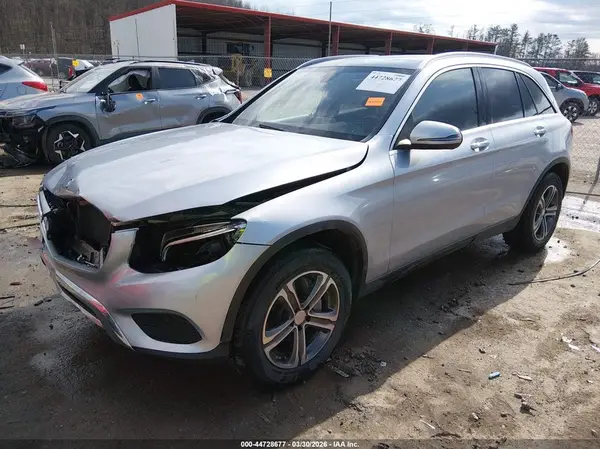 WDC0G4KB8HF155416 2017 MERCEDES-BENZ GLC - Image 2