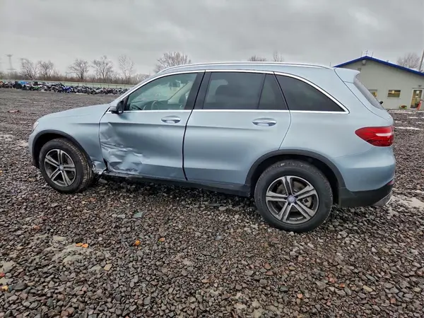 WDC0G4KB8HF160471 2017 MERCEDES-BENZ GLC - Image 2