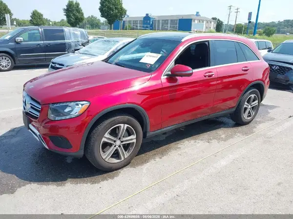 WDC0G4KB8HF162009 2017 MERCEDES-BENZ GLC - Image 2