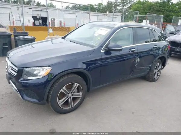 WDC0G4KB8HF198010 2017 MERCEDES-BENZ GLC - Image 2