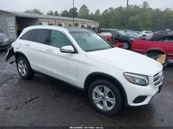 WDC0G4KB8HF218952 2017 MERCEDES-BENZ GLC