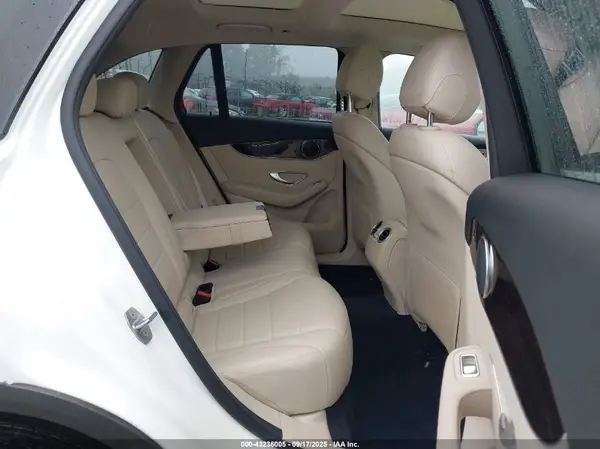 WDC0G4KB8HF218952 2017 MERCEDES-BENZ GLC - Image 8