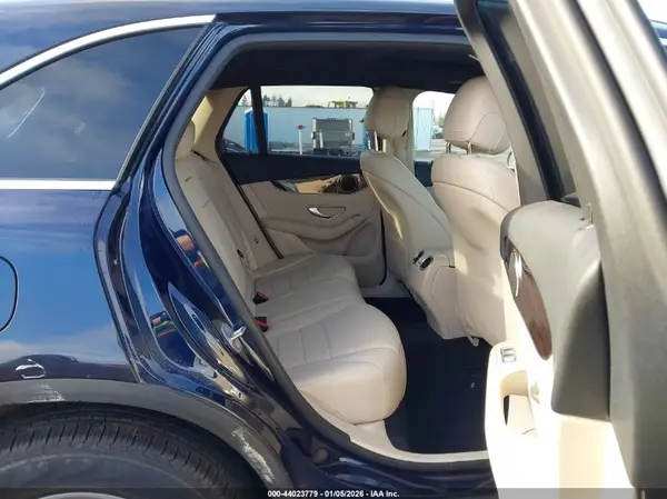 WDC0G4KB8HF258884 2017 MERCEDES-BENZ GLC - Image 8