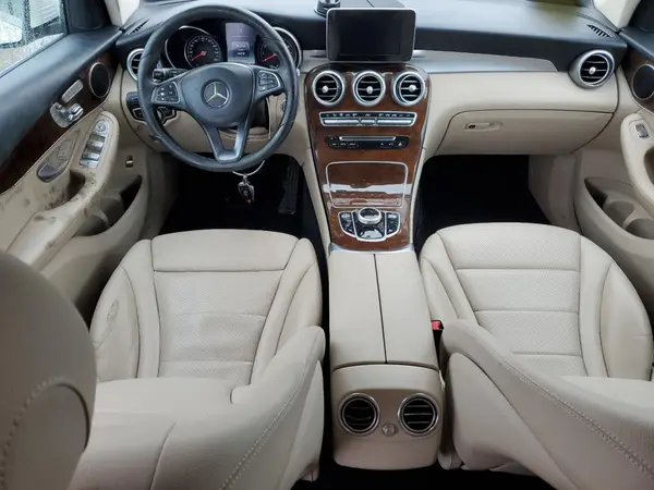 WDC0G4KB8HF260165 2017 MERCEDES-BENZ GLC - Image 8
