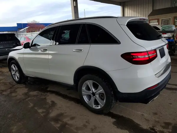 WDC0G4KB8JF360451 2018 MERCEDES-BENZ GLC - Image 2