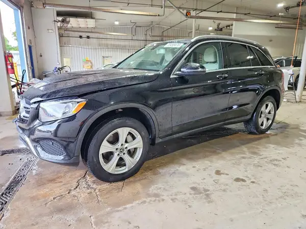 WDC0G4KB8JV028256 2018 MERCEDES-BENZ GLC - Image 1