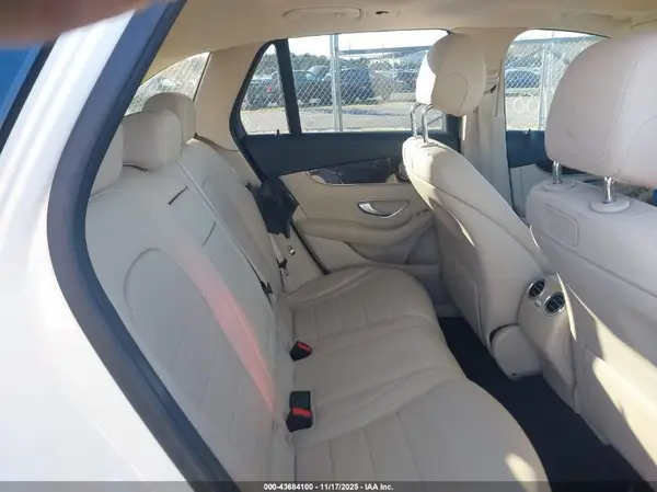 WDC0G4KB8JV034784 2018 MERCEDES-BENZ GLC - Image 8