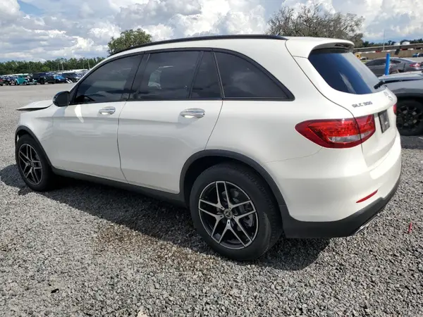 WDC0G4KB8JV042240 2018 MERCEDES-BENZ GLC - Image 2