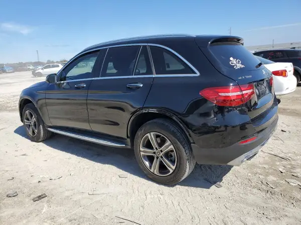 WDC0G4KB8JV046448 2018 MERCEDES-BENZ GLC - Image 2