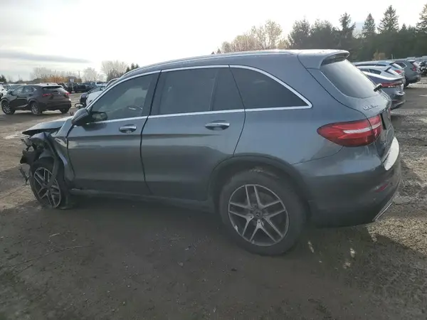 WDC0G4KB8JV047230 2018 MERCEDES-BENZ GLC - Image 2