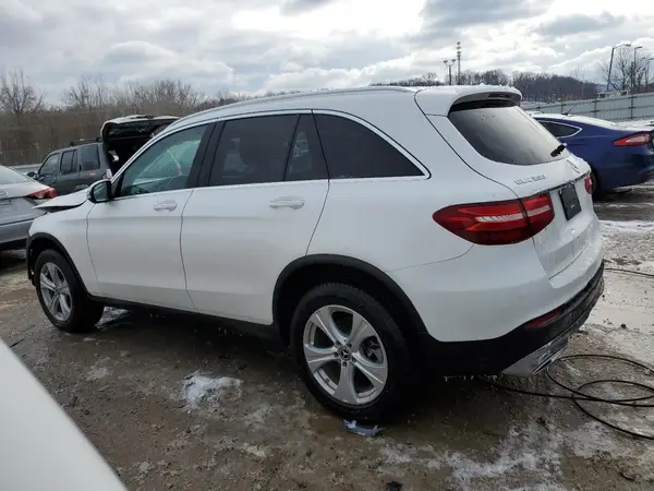 WDC0G4KB8JV050287 2018 MERCEDES-BENZ GLC - Image 2