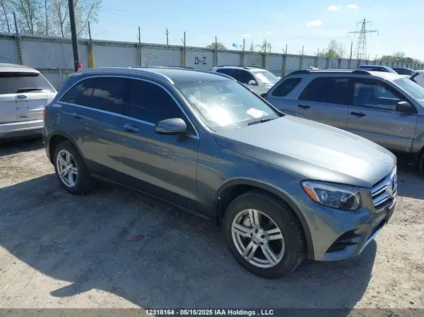 WDC0G4KB8JV053898 2018 MERCEDES-BENZ GLC - Image 1