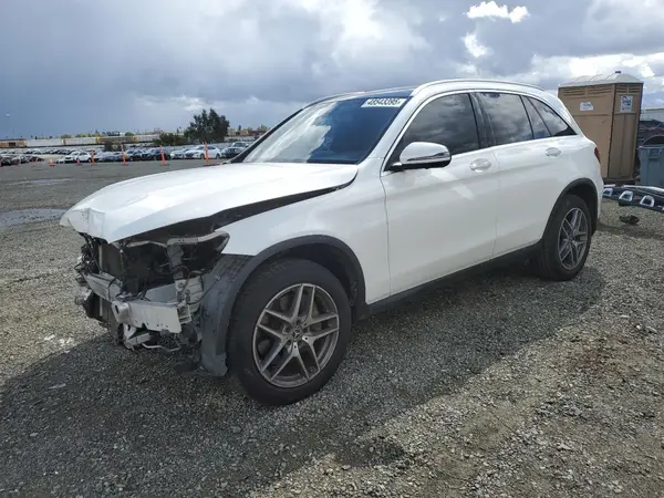WDC0G4KB8JV070619 2018 MERCEDES-BENZ GLC - Image 1