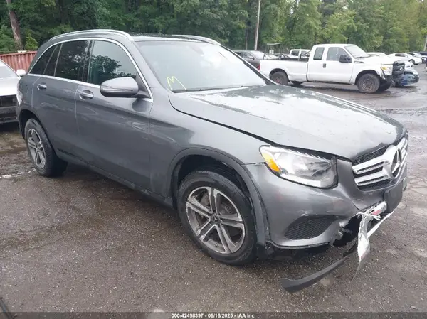 WDC0G4KB8JV080762 2018 MERCEDES-BENZ GLC - Image 1