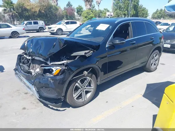 WDC0G4KB8JV081460 2018 MERCEDES-BENZ GLC - Image 2