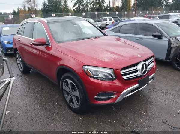 WDC0G4KB8JV107720 2018 MERCEDES-BENZ GLC - Image 1