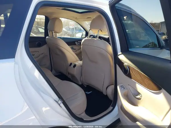 WDC0G4KB8K1005312 2019 MERCEDES-BENZ GLC - Image 8