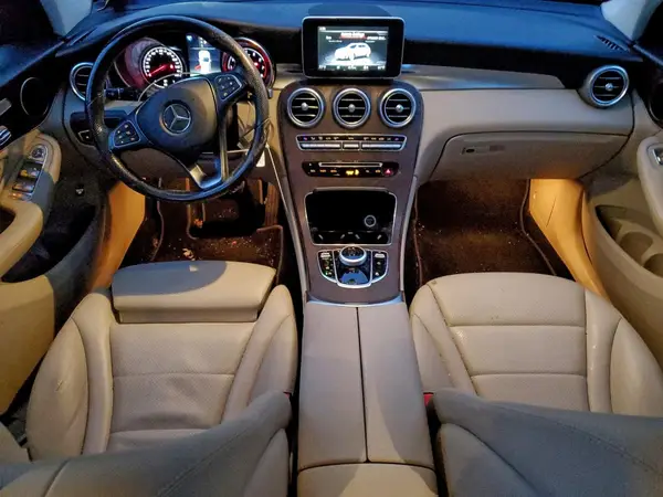 WDC0G4KB8KF641411 2019 MERCEDES-BENZ GLC - Image 8