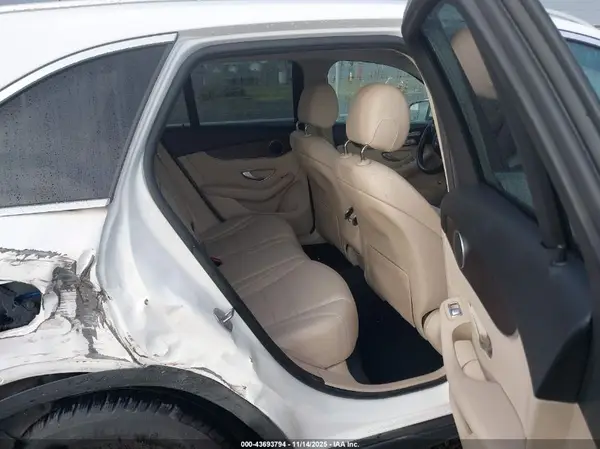 WDC0G4KB8KF641585 2019 MERCEDES-BENZ GLC - Image 8