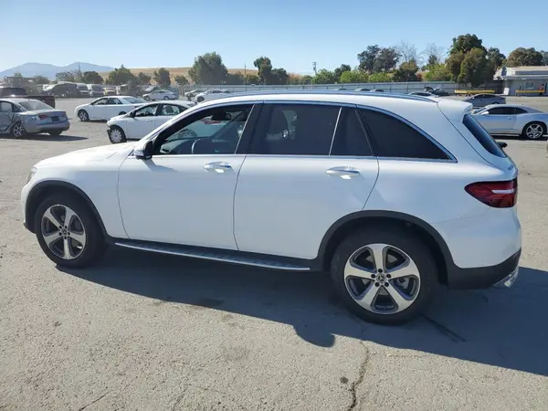 WDC0G4KB8KF665515 2019 MERCEDES-BENZ GLC - Image 2