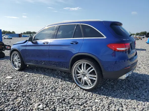 WDC0G4KB8KV168499 2019 MERCEDES-BENZ GLC - Image 2