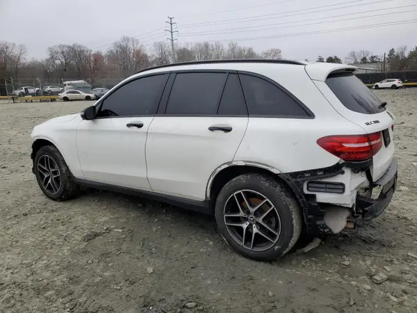 WDC0G4KB8KV179437 2019 MERCEDES-BENZ GLC - Image 2