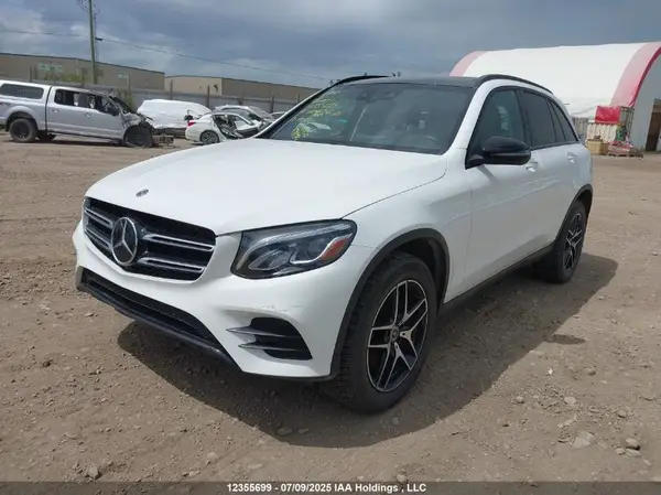 WDC0G4KB8KV190017 2019 MERCEDES-BENZ GLC - Image 2