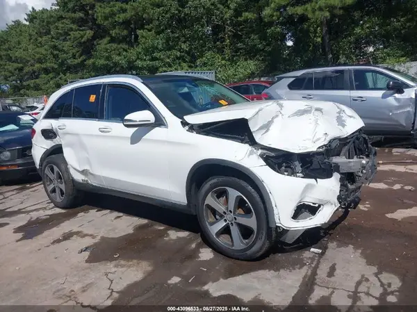 WDC0G4KB9GF011954 2016 MERCEDES-BENZ GLC - Image 1