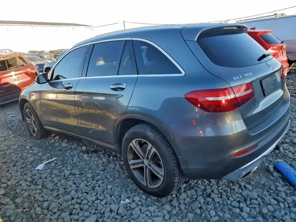 WDC0G4KB9GF021481 2016 MERCEDES-BENZ GLC - Image 2