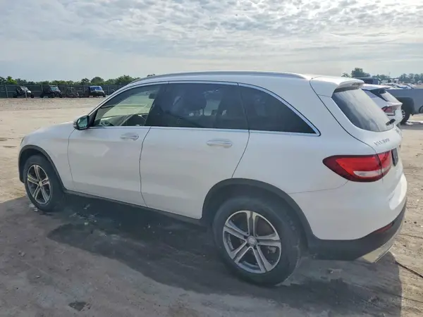 WDC0G4KB9GF056246 2016 MERCEDES-BENZ GLC - Image 2