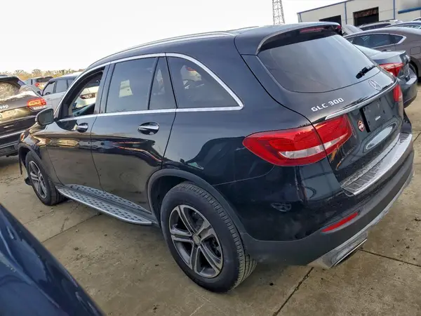 WDC0G4KB9GF057817 2016 MERCEDES-BENZ GLC - Image 2