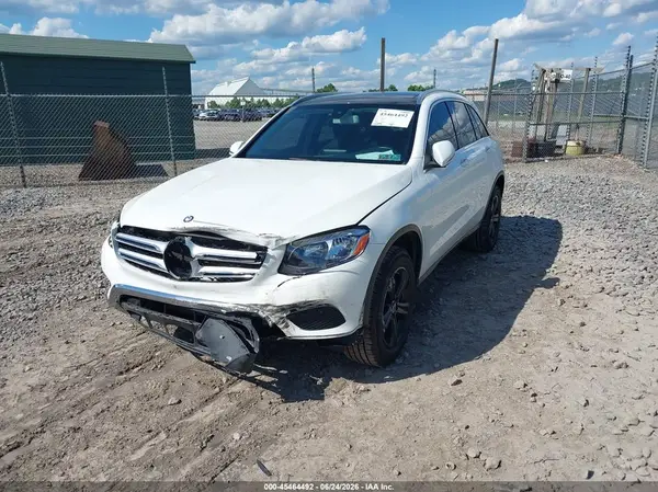 WDC0G4KB9GF062998 2016 MERCEDES-BENZ GLC - Image 2