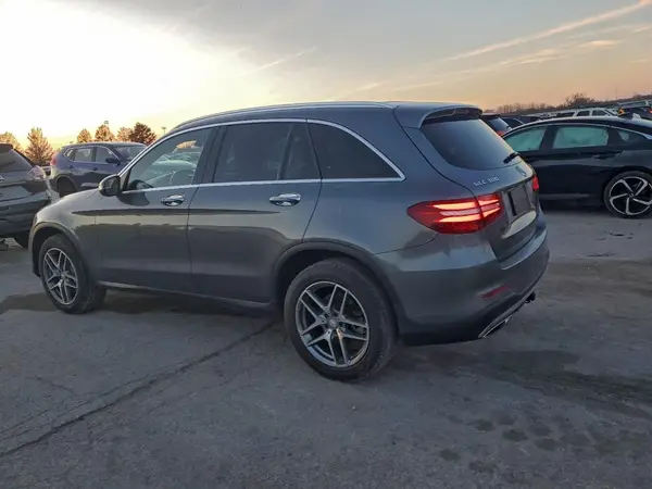 WDC0G4KB9GF074911 2016 MERCEDES-BENZ GLC - Image 2