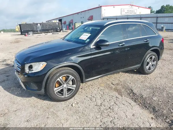 WDC0G4KB9GF078084 2016 MERCEDES-BENZ GLC - Image 2