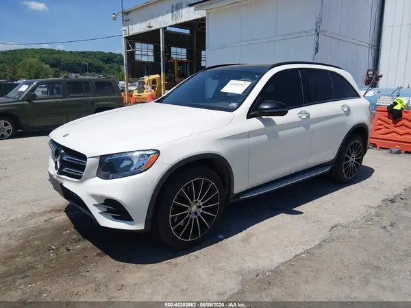 WDC0G4KB9HF142500 2017 MERCEDES-BENZ GLC - Image 2