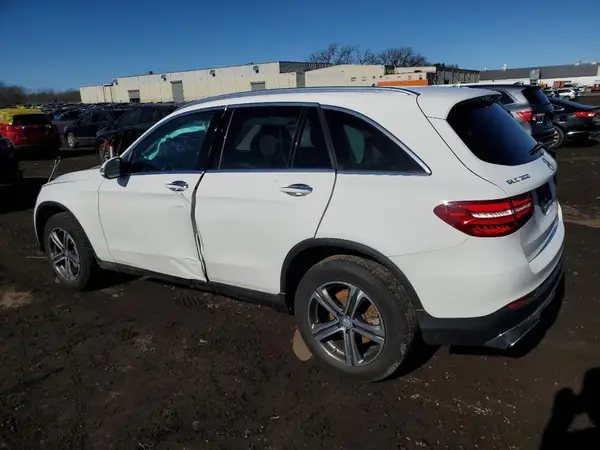 WDC0G4KB9HF202887 2017 MERCEDES-BENZ GLC - Image 2