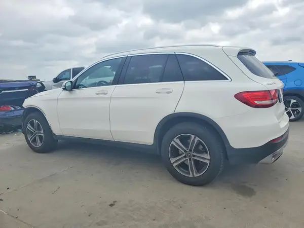 WDC0G4KB9HF228454 2017 MERCEDES-BENZ GLC - Image 2