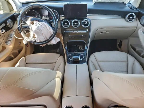 WDC0G4KB9HF257761 2017 MERCEDES-BENZ GLC - Image 8