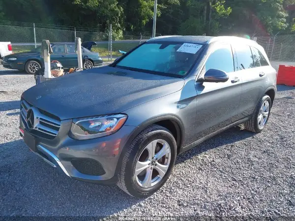 WDC0G4KB9HV007295 2017 MERCEDES-BENZ GLC - Image 2