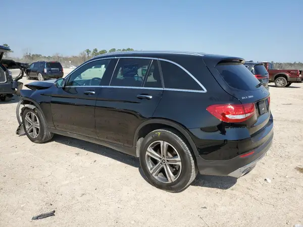 WDC0G4KB9JV019422 2018 MERCEDES-BENZ GLC - Image 2