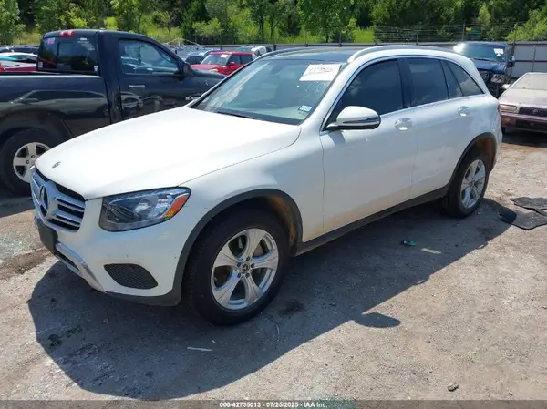 WDC0G4KB9JV040268 2018 MERCEDES-BENZ GLC - Image 2