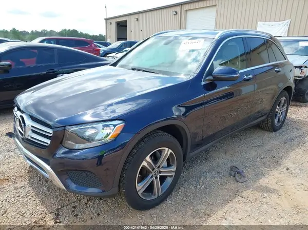 WDC0G4KB9JV054848 2018 MERCEDES-BENZ GLC - Image 2