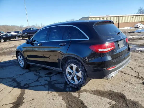 WDC0G4KB9JV063405 2018 MERCEDES-BENZ GLC - Image 2