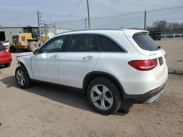 WDC0G4KB9JV066319 2018 MERCEDES-BENZ GLC - Image 2