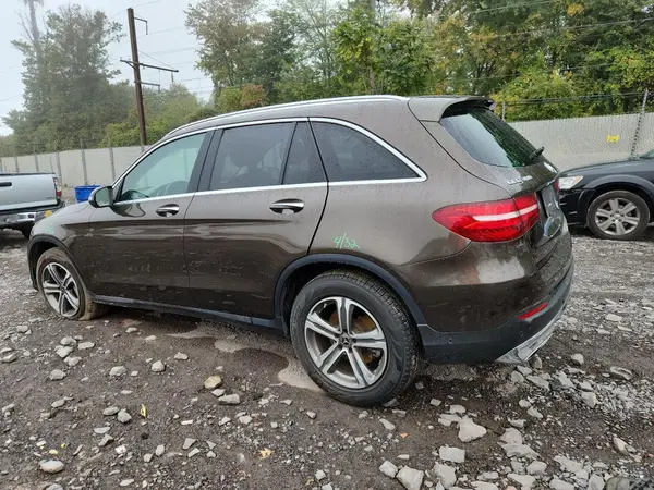 WDC0G4KB9JV074601 2018 MERCEDES-BENZ GLC - Image 2